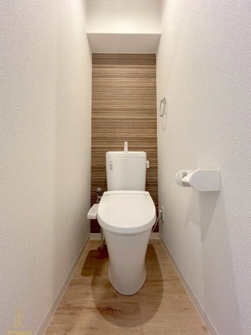 トイレ　レクシア京橋DUO