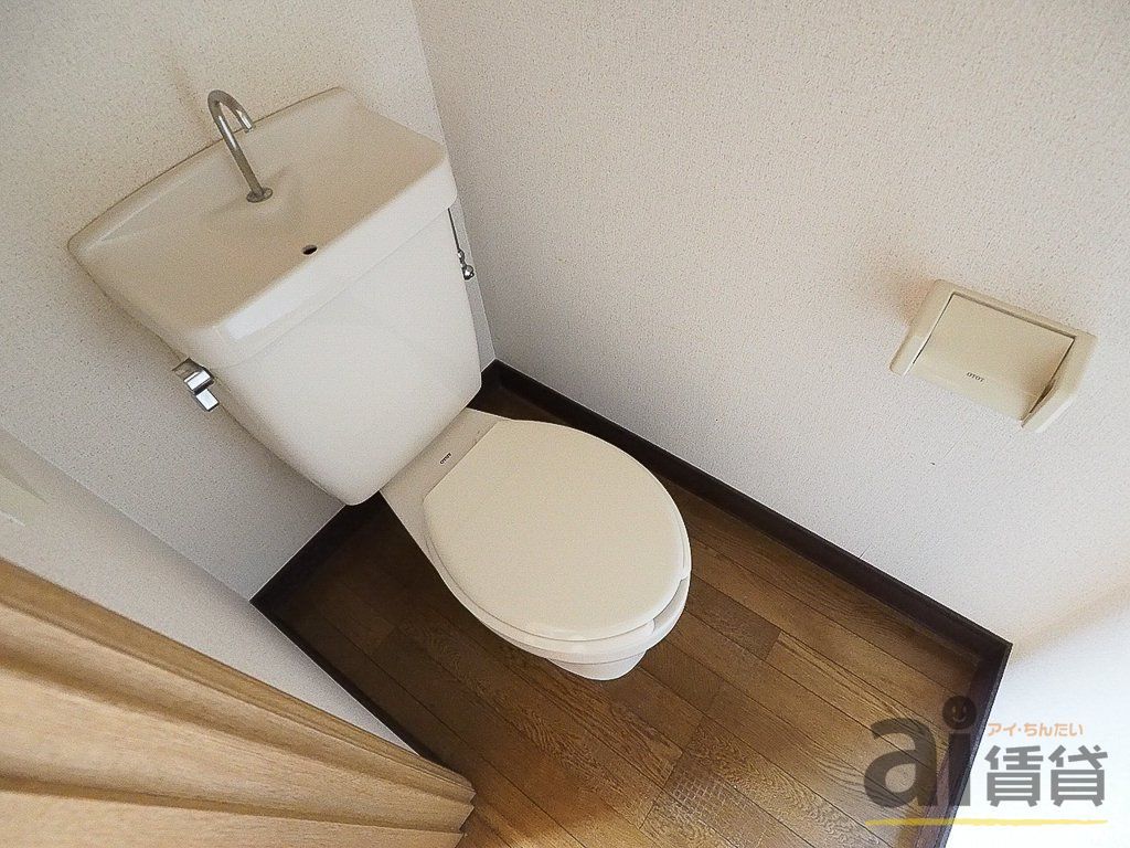 トイレ　※別号室写真です