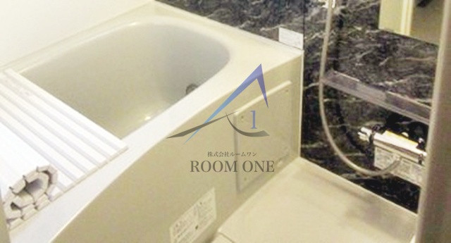 バス・シャワールーム　お風呂です。