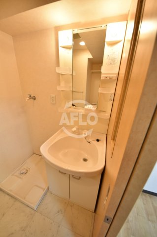 洗面設備　ロイヤルヒルIII　洗面所