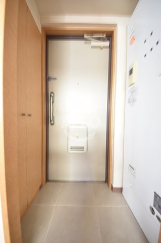 玄関　ロイヤルヒルIII　玄関