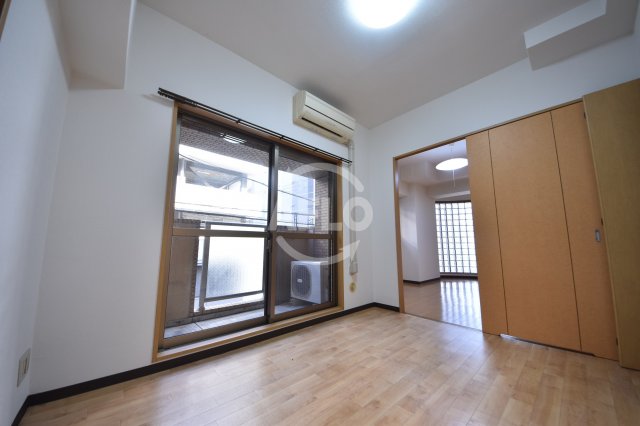 居室・リビング　ロイヤルヒルIII　洋室