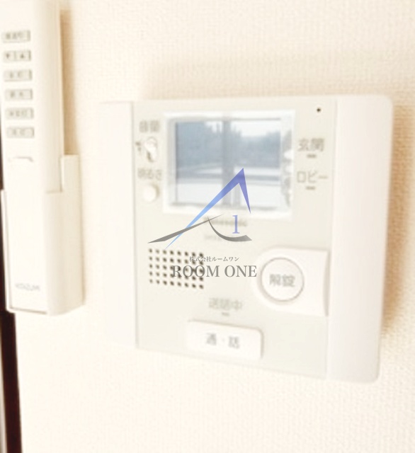 セキュリティ　モニター付きインターホンです。