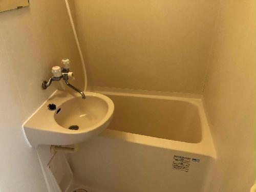 バス・シャワールーム　設備・使用は号室により異なる為、現況を優先いたします