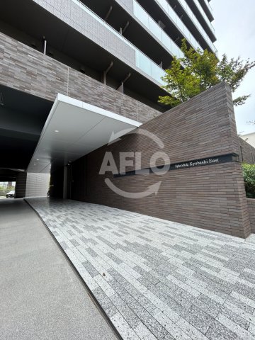 エントランス　スプランディッド京橋EAST　エントランス