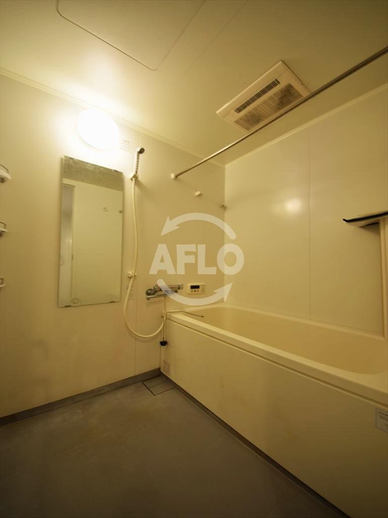 バス・シャワールーム　プラスヴァンドームサントル　浴室換気乾燥暖房機付バスルーム