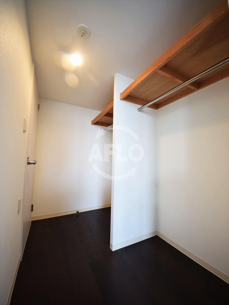 収納　プラスヴァンドームサントル　ウォークインクローゼット