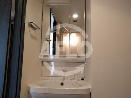 洗面設備　アドバンス大阪ルーチェ　独立洗面化粧台