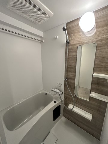 バス・シャワールーム　ゆったり過ごせるお風呂です