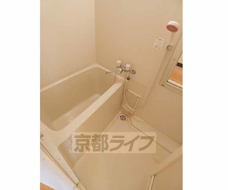 バス・シャワールーム　浴室です。