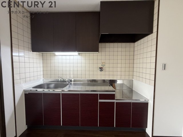 キッチン　壁付けキッチンでスペースを有効活用できます！