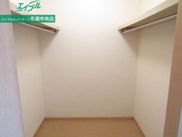 収納　同一タイプ部屋写真