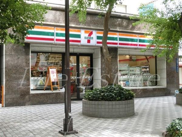 コンビニ　セブンイレブン大阪高麗橋2丁目店（コンビニ）まで142m