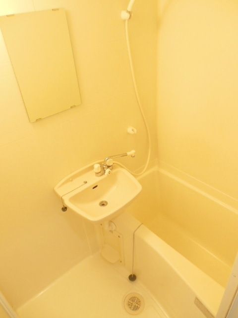 バス・シャワールーム　★トイレが別なのでゆっくり入れます★