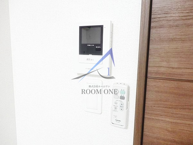 セキュリティ　モニター付きインターホンです。