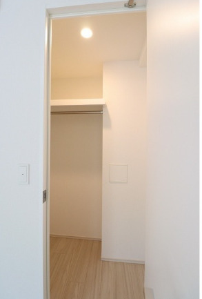 収納　コンフォリア東新宿