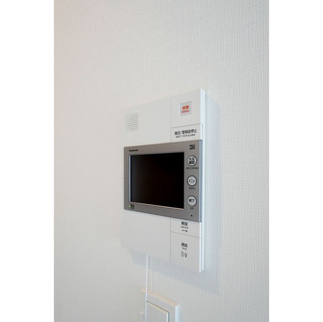 セキュリティ　コンフォリア東新宿