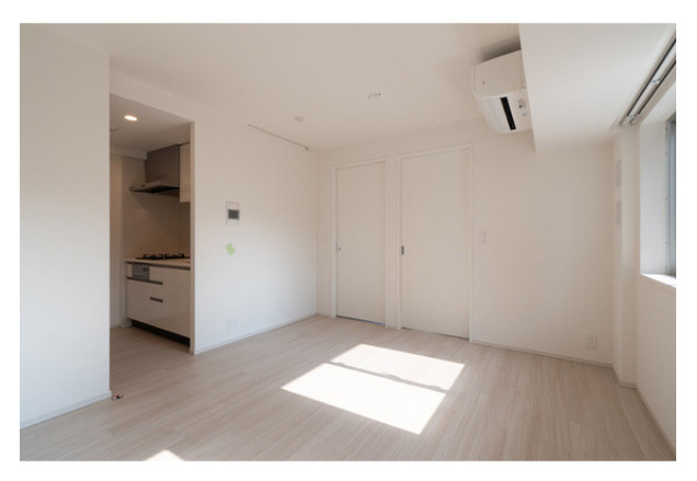 居室・リビング　コンフォリア東新宿