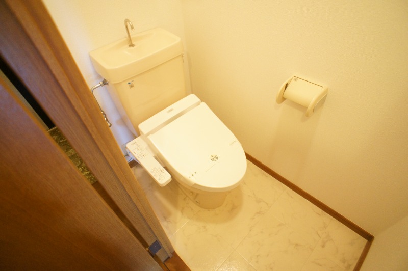 トイレ　別号室