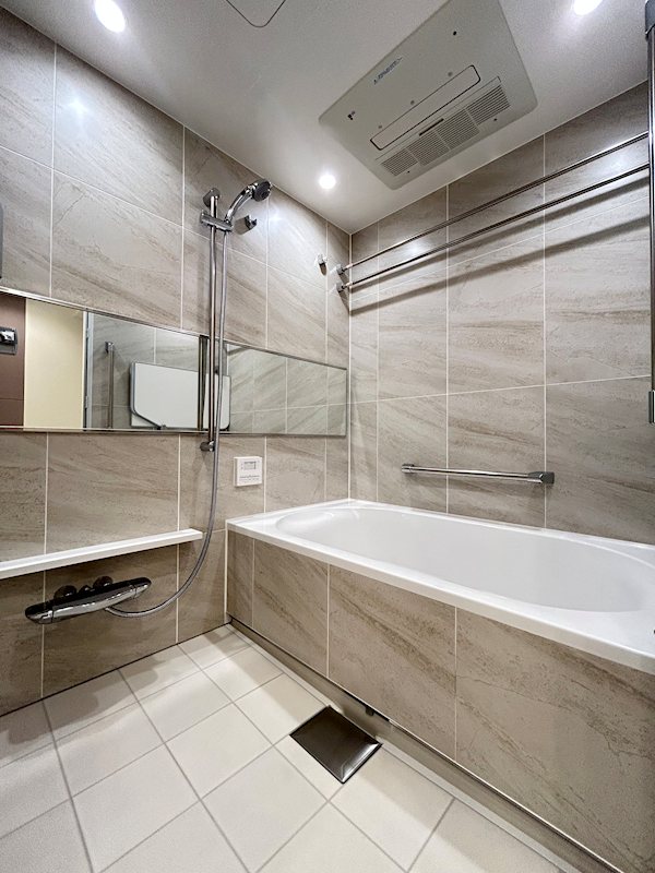 バス・シャワールーム