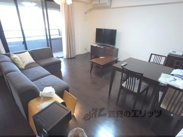 居室・リビング　リビング