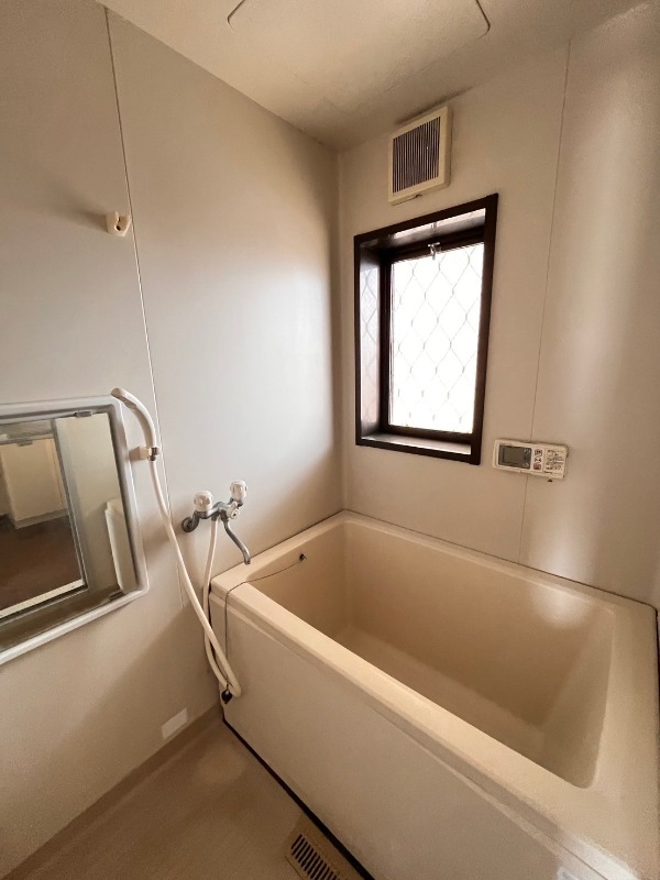 バス・シャワールーム　※別部屋参考写真