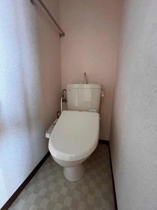 トイレ　※別部屋参考写真