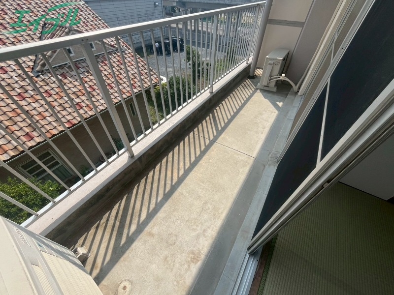 バルコニー　別部屋参考写真です。