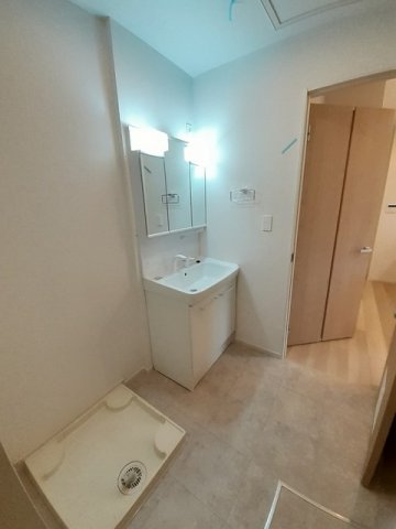 洗面設備　脱衣スペースもあります