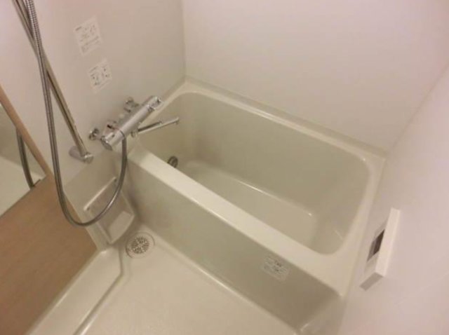 バス・シャワールーム　風呂