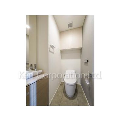 トイレ　同タイプ11階のお部屋を撮影。仕様が異なることがあります。