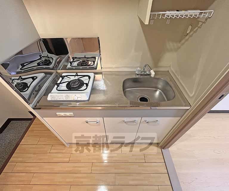 キッチン　コンパクトに纏まったキッチンです。