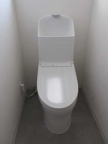 トイレ　清潔感のあるトイレです