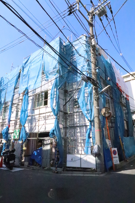 建物外観　建築中