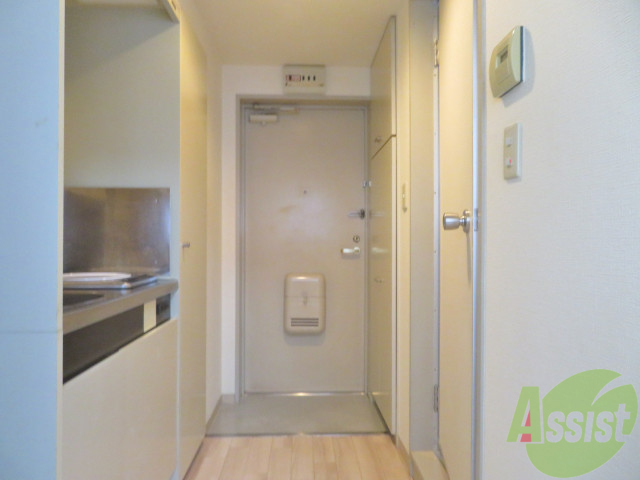 玄関　玄関の様子です。明るい印象ですね。気分もあがりそう。