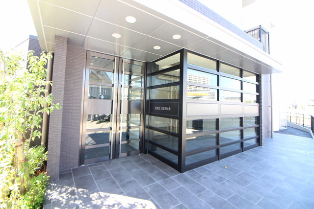 エントランス　エントランス