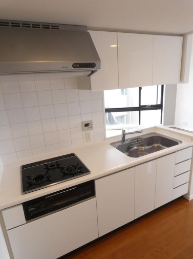 キッチン　※別部屋写真参照