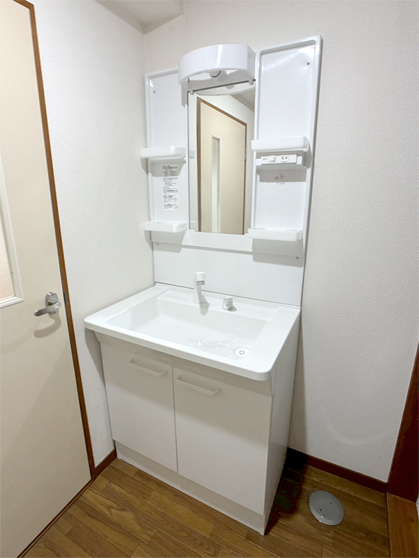 洗面設備　異なる場合は現況を優先します。