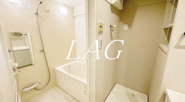 バス・シャワールーム　お風呂です。