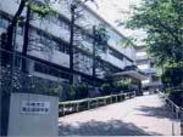 中学校　西生田中学校（中学校）まで720m