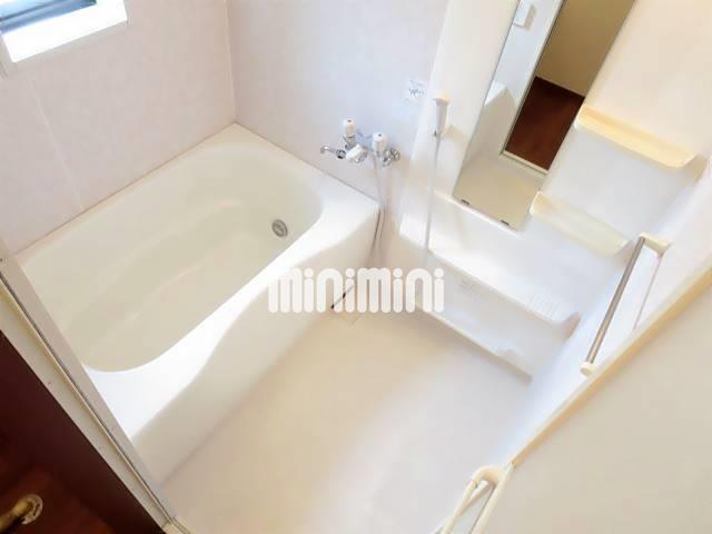 バス・シャワールーム　綺麗な浴室