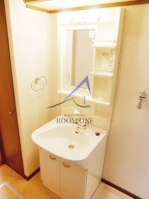 洗面設備　洗面台です。