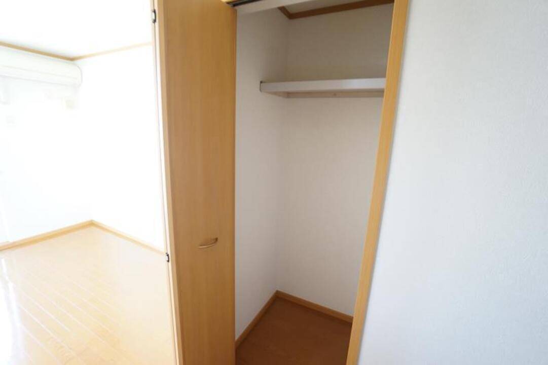 収納　クローゼット