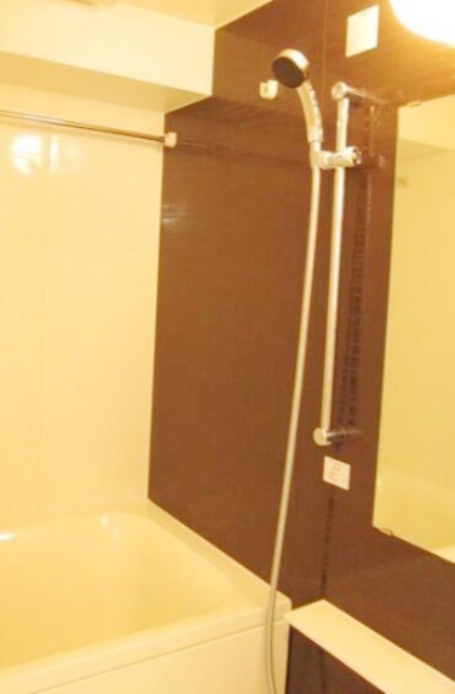 バス・シャワールーム　別部屋同仕様タイプ