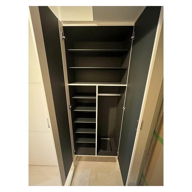 玄関　シューズボックス