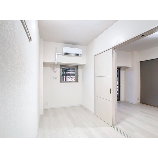 居室・リビング　洋室