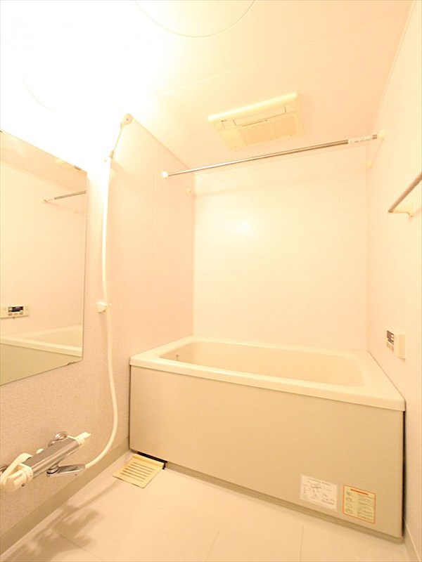 バス・シャワールーム　バスルーム