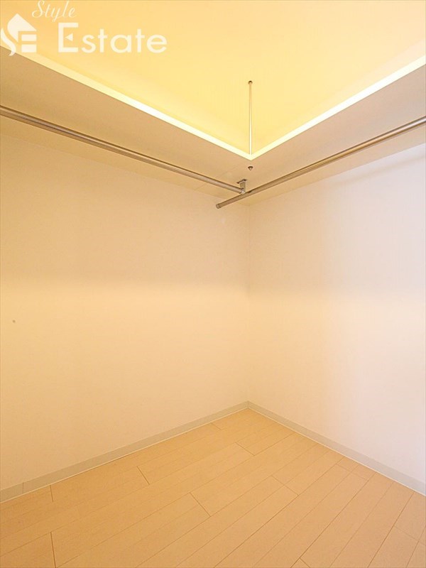 収納　ウォークインクローゼット