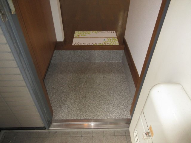 玄関　ヒルズ内山