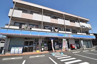 コンビニ　ローソン　八王子松木店（コンビニ）まで197m